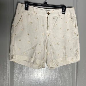Everyday short mid-rise size 10